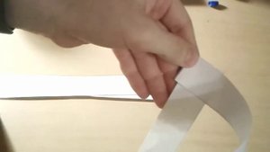 Игрушка , безделушка своими руками из бумаги!!!