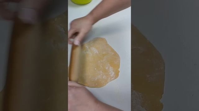 ДОМАШНЯЯ ЛАПША ДЛЯ КУРИНОГО БУЛЬОНА смотреть онлайн