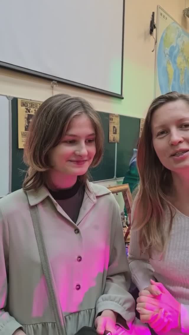 Взрослым детям шоу подходит — старшеклассница о научном шоу «Магия вне Хогвартса» смотреть онлайн