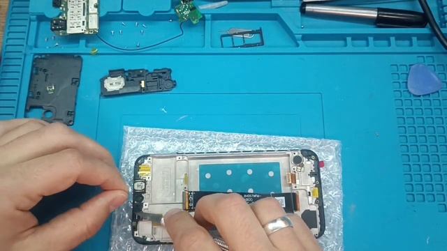 Смяна на дисплей на Huawei Y5 2019 (AMN LX1) смотреть онлайн