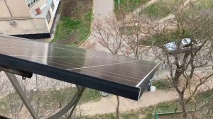 Две солнечных панели 445вт в пасмурную погоду на балкон