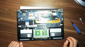 В чем разница ноутбуков ASUS Zenbook UX305C и UX305FA, ремонт и зам?