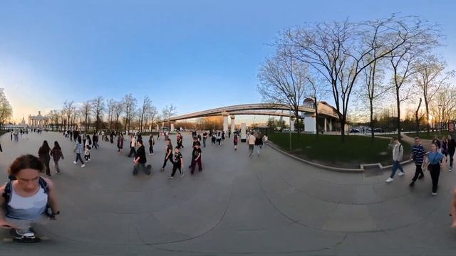 Видео 360°. Можете покрутить телефон в руке или поводит? смотреть онлайн