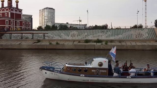 "Речная мелодия" музыка для души под гитару ансамбль "Класс", дуэт гитаристов "Own style" смотреть онлайн