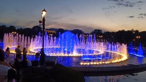 Музыкальный фонтан в парке Царицыно в Москве.