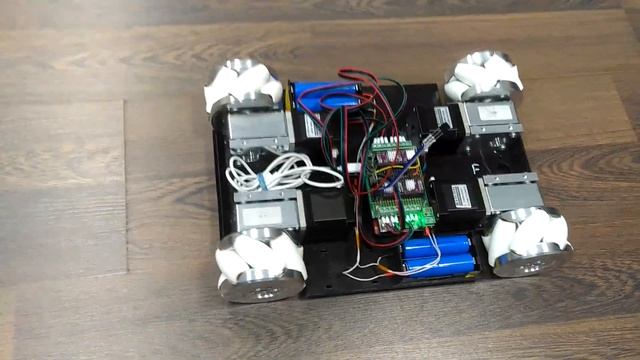 Моторизированная тележка на колесах Илона (Mecanum Wheeled Mot смотреть онлайн