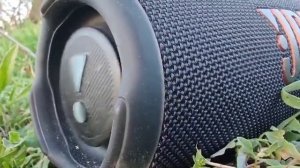 Слабый бас для колонки JBL CHARGE 5