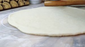 Сдобная выпечка. Булочки с меренгой. Пальчики оближеш?