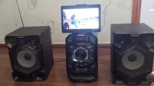 Крутой Музыкальный центр   Samsung MX-J730  2х300 Ватт, реально ?