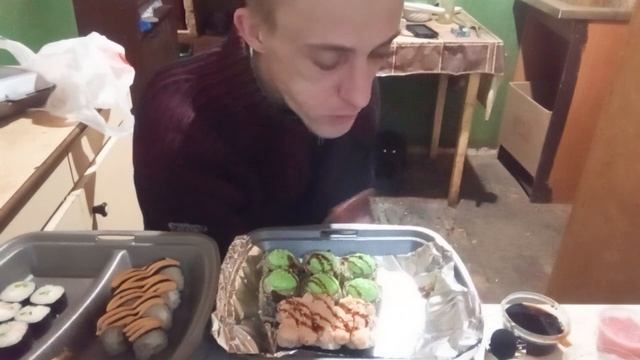 Мукбанг Роллы Запечённые/мукбангроссия (обжор вкусны?