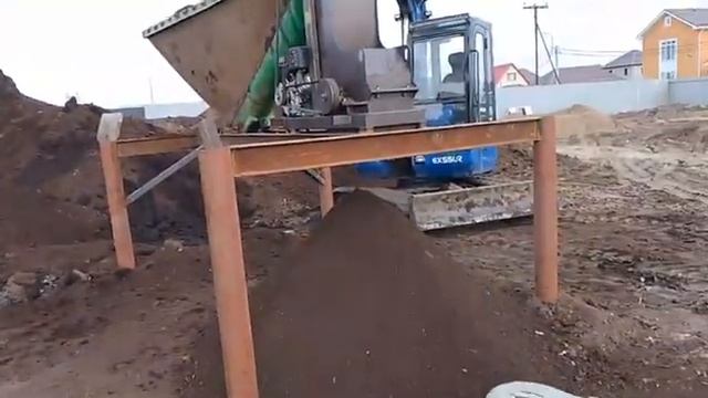 Дробилка земли с приводом от бензинового мотора 20 л. с. смотреть онлайн