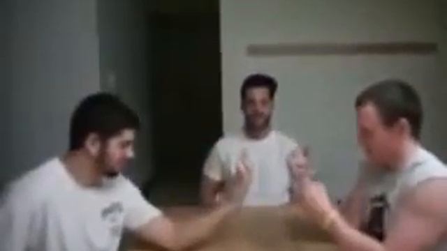 Прикол над другом - прикол смешно смотреть онлайн