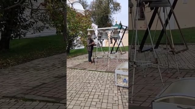 Колокольный звон в Ярославском Кремле