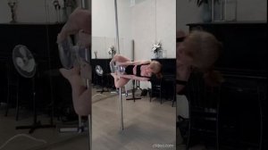 Из "Виса Варде" - обратно в первый раз. Раньше падала сразу (из серии ПУСТЯК!.. МНЕ 47 ВСЕГО!..)
