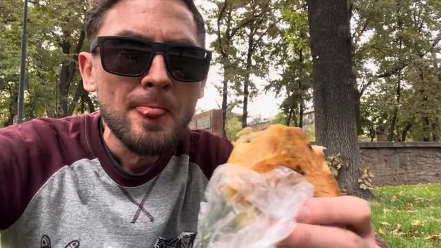 Тандырная самса на рынке Бишкека смотреть онлайн