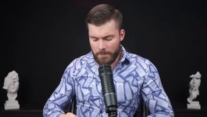 Жена общается с другими мужчинами. Как реагировать?