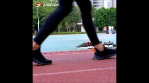 Легкие кроссовки