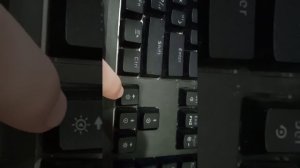 как включить подсветку на клавиатуре