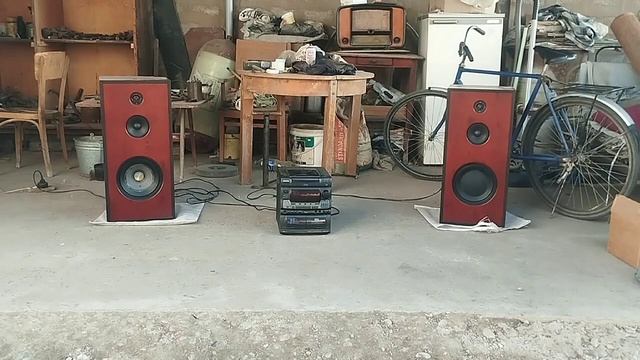 Слушаем самодельные колонки на базе S-90 смотреть онлайн