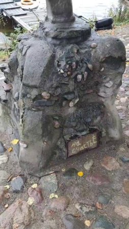 Памятник кошке в Плесе