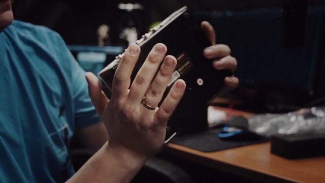 Распаковка и первый взгляд на Valeton gp-200 и Hotone ampero 2 смотреть онлайн