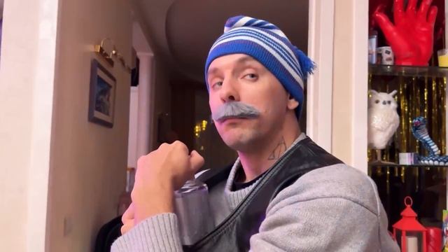 МАМА С БАБУШКОЙ РАЗБИЛИ МАШИНУ смотреть онлайн