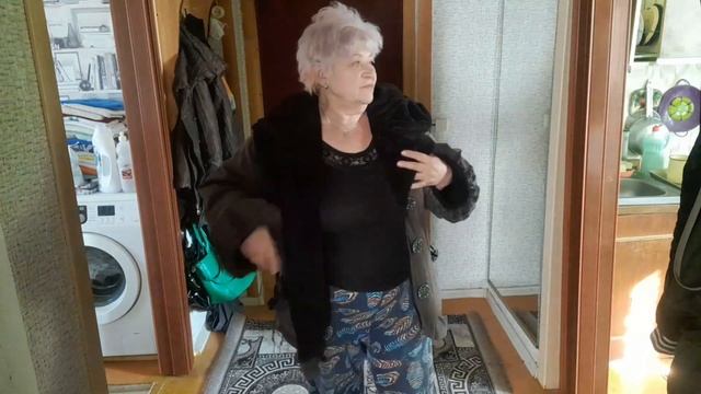 ЖАРКИЙ СЕНТЯБРЬ.ВОЗИЛИ МОЛОКО И КАЛЛ НА АНАЛИЗ.ЗАЕХАЛ? смотреть онлайн