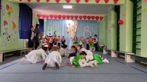 8 марта  группа номер 7