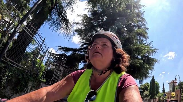 Одна на велосипеді. З Венеції до Цюриха. День 4. Озеро Г? смотреть онлайн