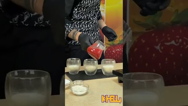 Легкий десерт "Панакота зі свіжими ягодами" смотреть онлайн