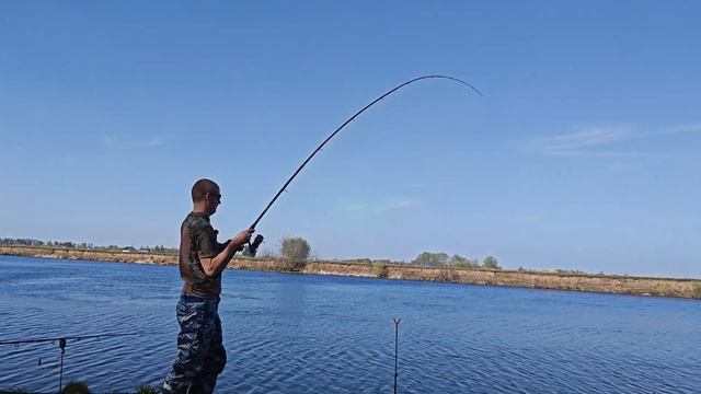 2-й День. Смена точки привела к улову! Рыбалка на фидер ? смотреть онлайн