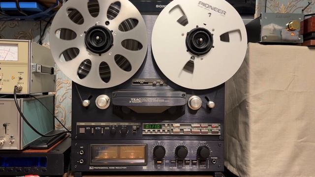 Отличная дека Teac X-1000R пишет с винила! После ремонта смотреть онлайн