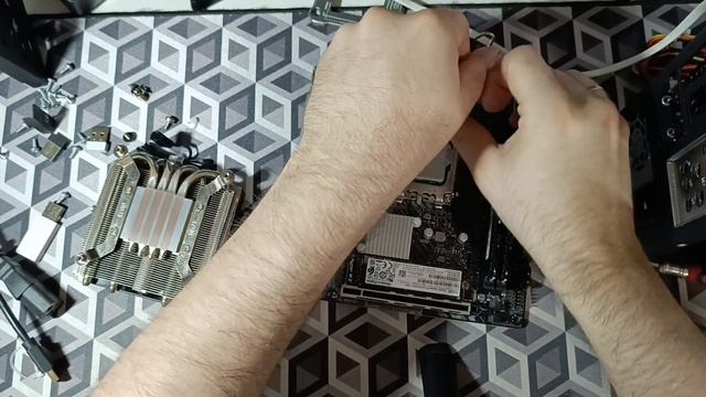 Замена i3 12100 на i5 12400, стоило или нет? проблемы с охлажде смотреть онлайн