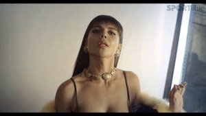 Певица KolyaOlya – хип-хоп, тренировки, спортивный стиль