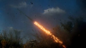 Российские «Ураганы» уничтожают позиции ВСУ. Лучшее видео из зоны СВО