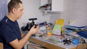 Универсальный видоискатель для камер с монитором до 3