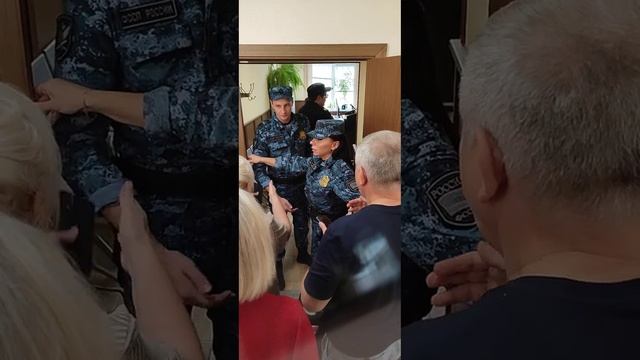 часть 1 . Кировский районный суд .Дело о незаконном зад?