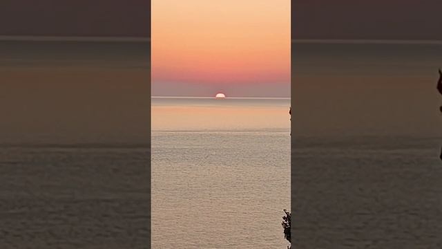 Рассвет в Малом маяке (Алушта) Отель Береговой