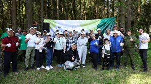 (12+) 2 гектара лесного участка очистили мытищинцы в рамках акции «Чистый лес»