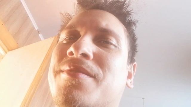 новый тренд. отказ от складной конструкции в Bluetooth нау? смотреть онлайн