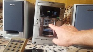 Музыкальный центр AIWA XR-M11.