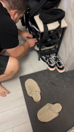 А то надоел расслабляться