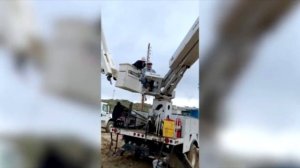 Девушка не знала, что ее снимет скрытая камера. То что ?