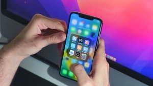 СТОИТ ЛИ БРАТЬ IPHONE XS В 2025 ГОДУ? Почему iPhone XS в 2025 году лу