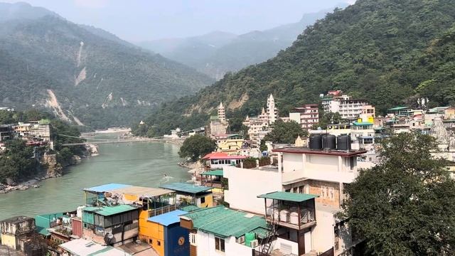 Йогатур в Ришикеш. Влог 17 октября. Потеряла свой телеф? смотреть онлайн