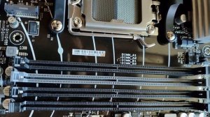 Замена слота оперативной памяти DDR5