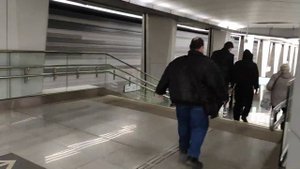 Подземный переход на станции метро Авиамоторная Кали?