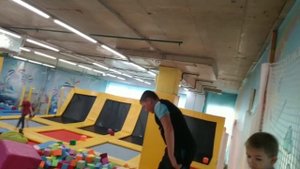 Паркур в батутном центре