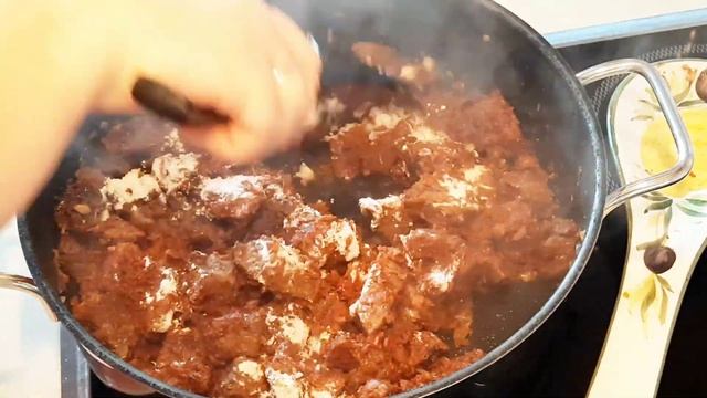#Очень вкусно! Гуляш из говядины 😋 #Very tasty! Beef Goulash 😋 смотреть онлайн