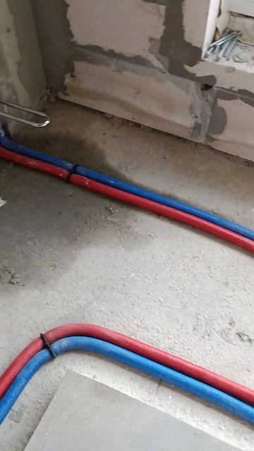 Замена труб от застройщика и перенос подключения ради смотреть онлайн